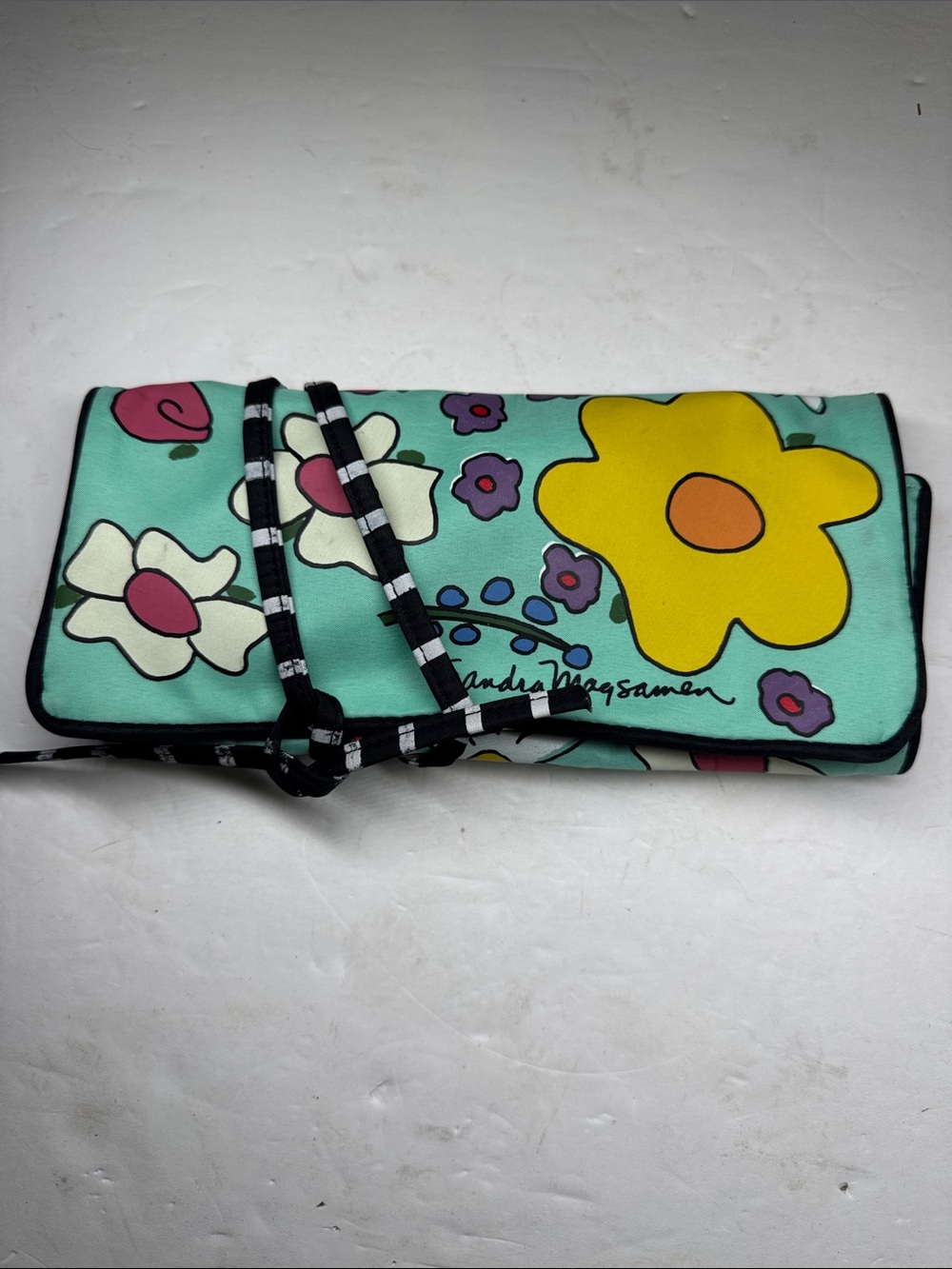 Floral Roll-Up Cosmetic Organizer in Mint Green by Sandra Vargasamen travel